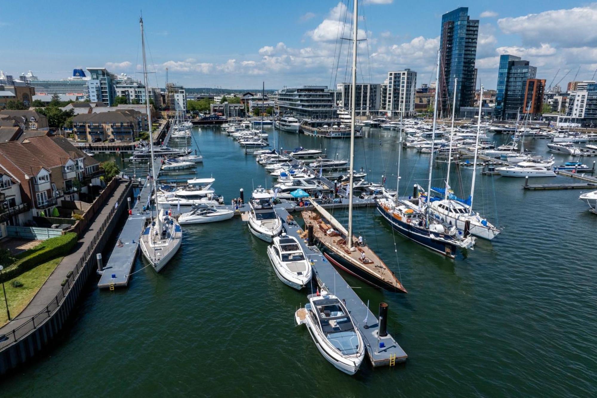 The Greenwich - Two Bedroom Apartment With Parking, Close To Ferry Terminals Southampton Extérieur photo